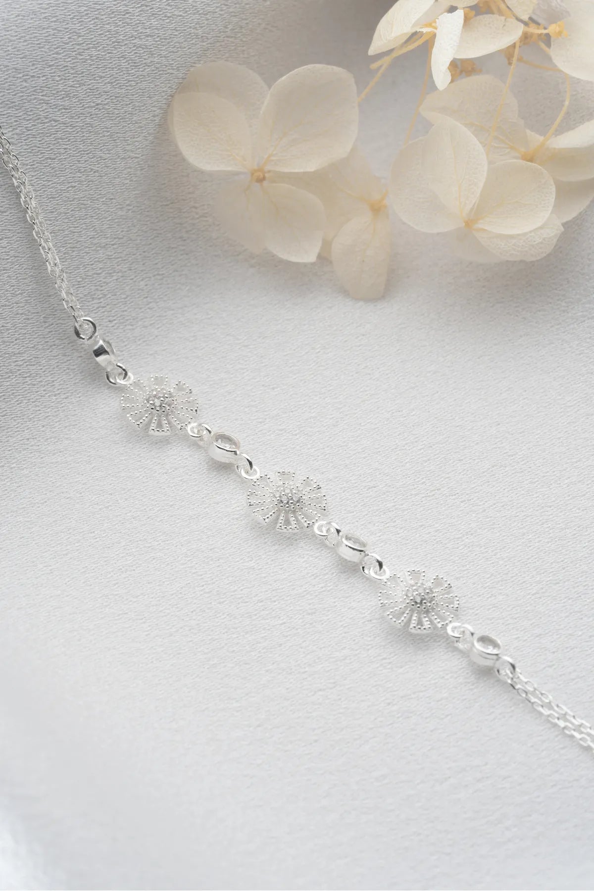 Bloom Armband – 925 Zilver - by LYDIAN