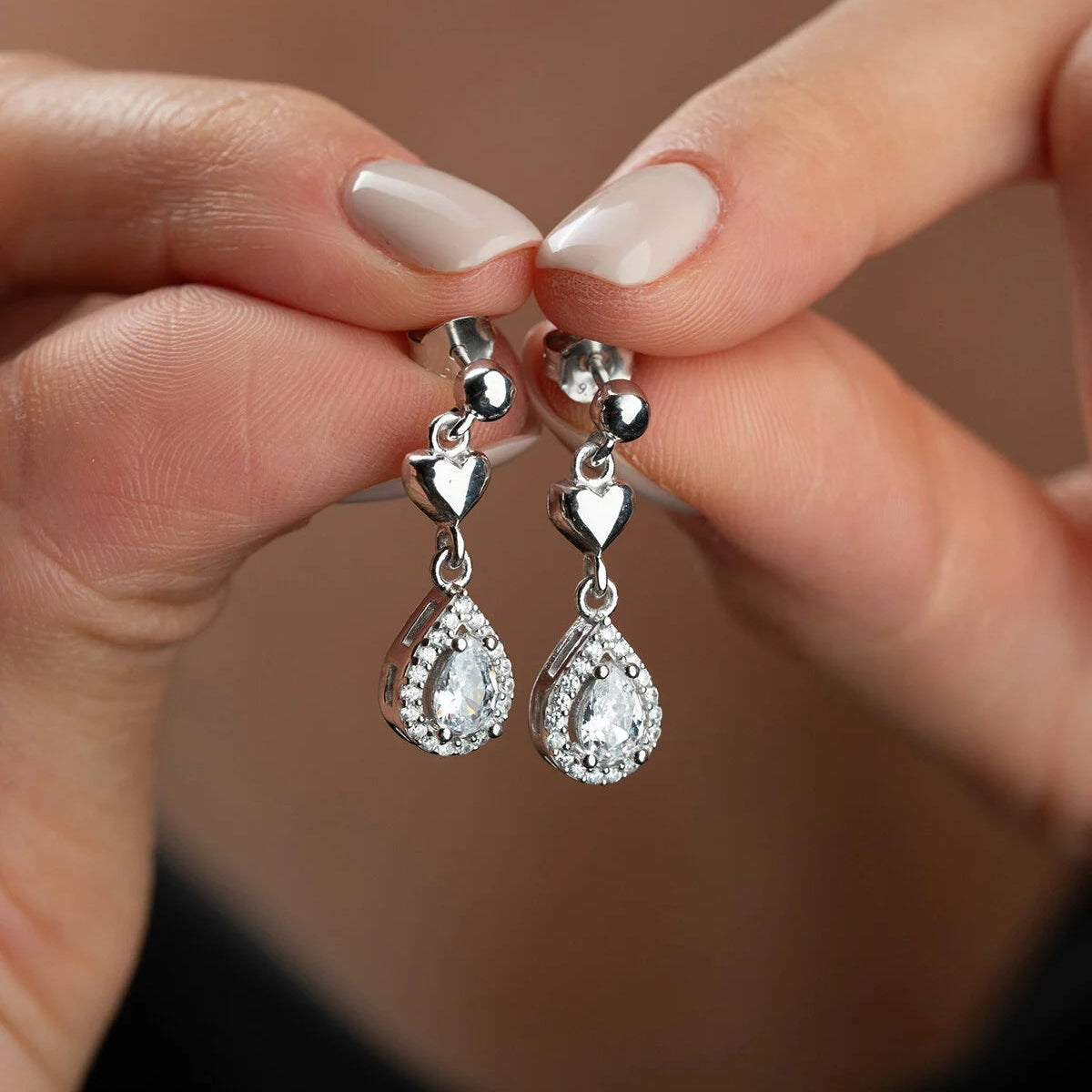 Zilveren Oorbellen met Hart en Druppel Design