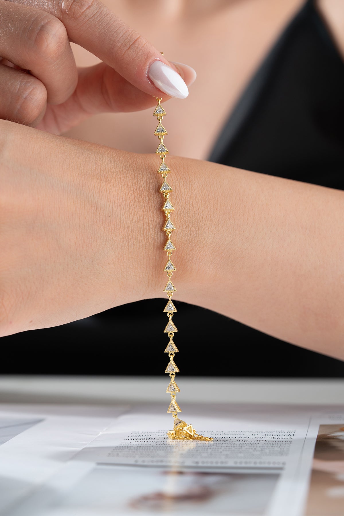 Driehoek Vormige Armband met Goud Verguld & Zirkonia