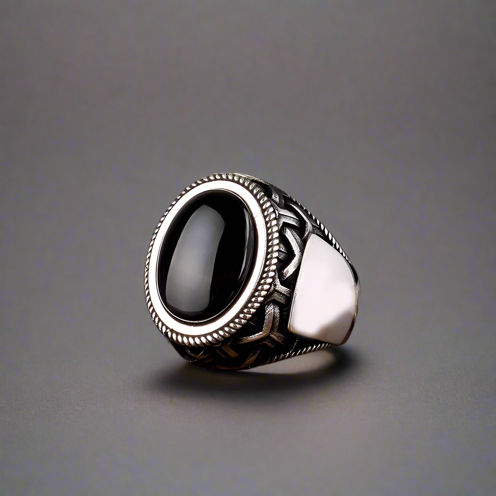 Silbermännerring mit Onyx
