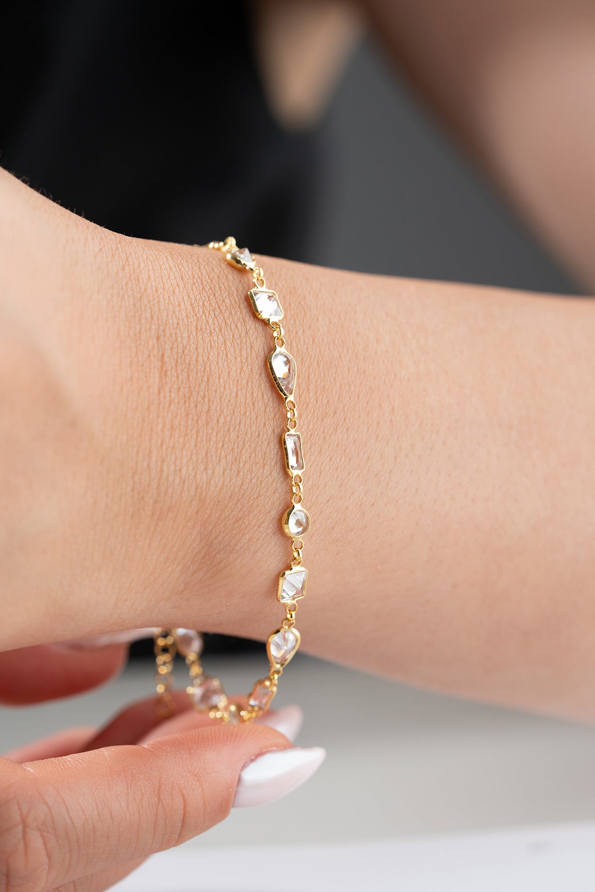 Vergulde Armband met Geometrische Stenen