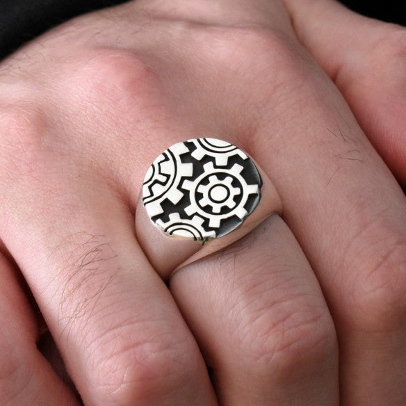 Heren Zilveren Ring met Wielontwerp