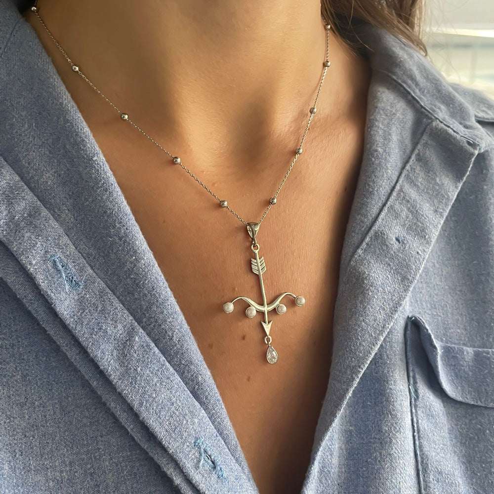 Chaîne en argent plus pendentif avec perles