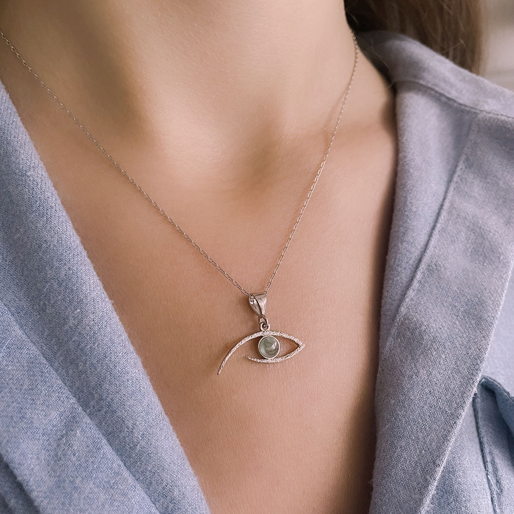 Collier Avec Pendentif Oeil