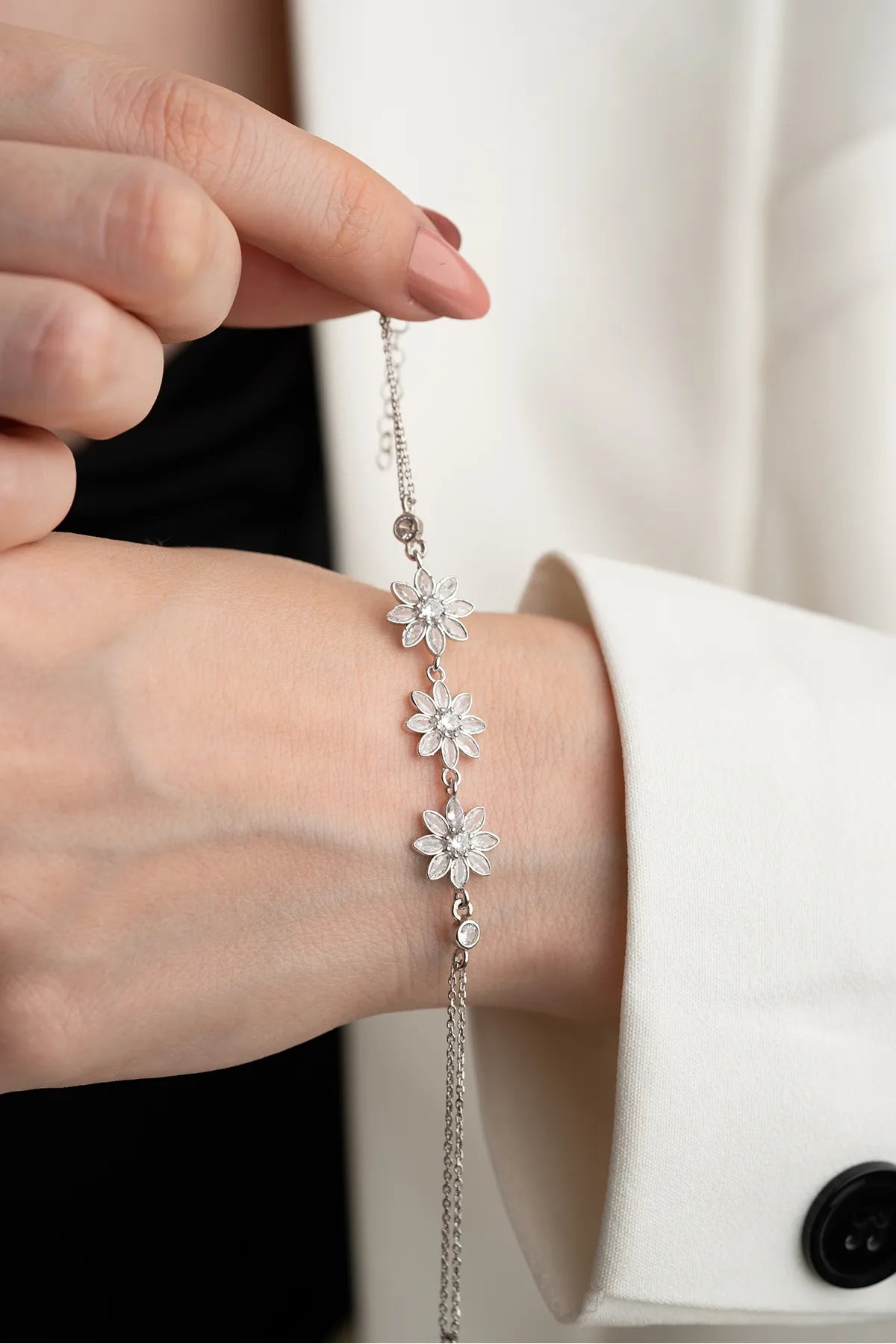 Lotus Glow Bracelet - 925 Silver - Bylydian
