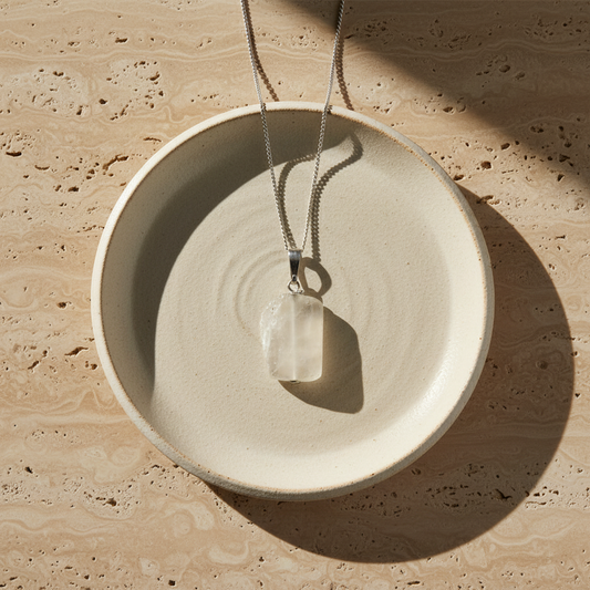 Maansteen hanger met ketting
