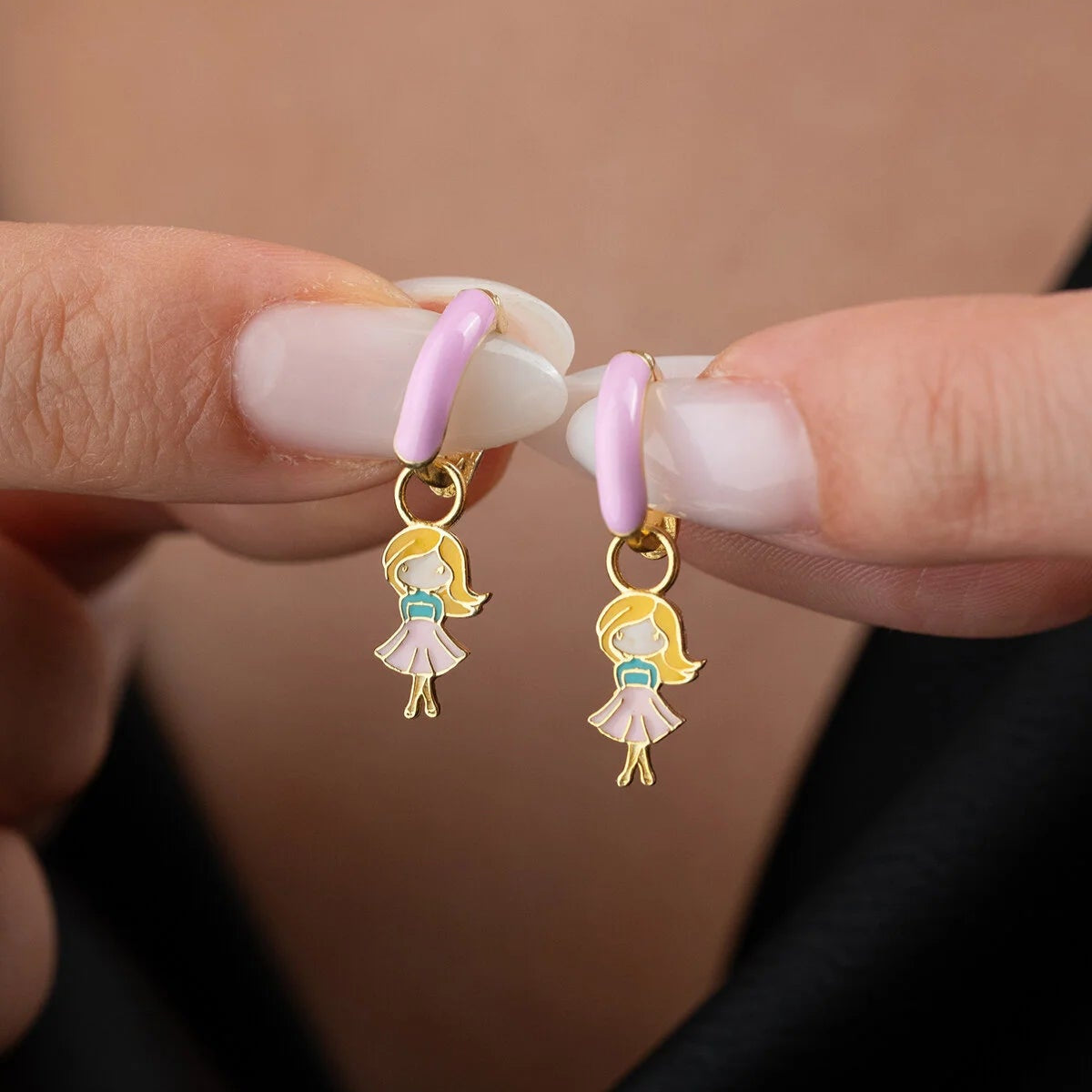 Kinderoorbellen Meisjesfiguur – 925 Sterling Zilver