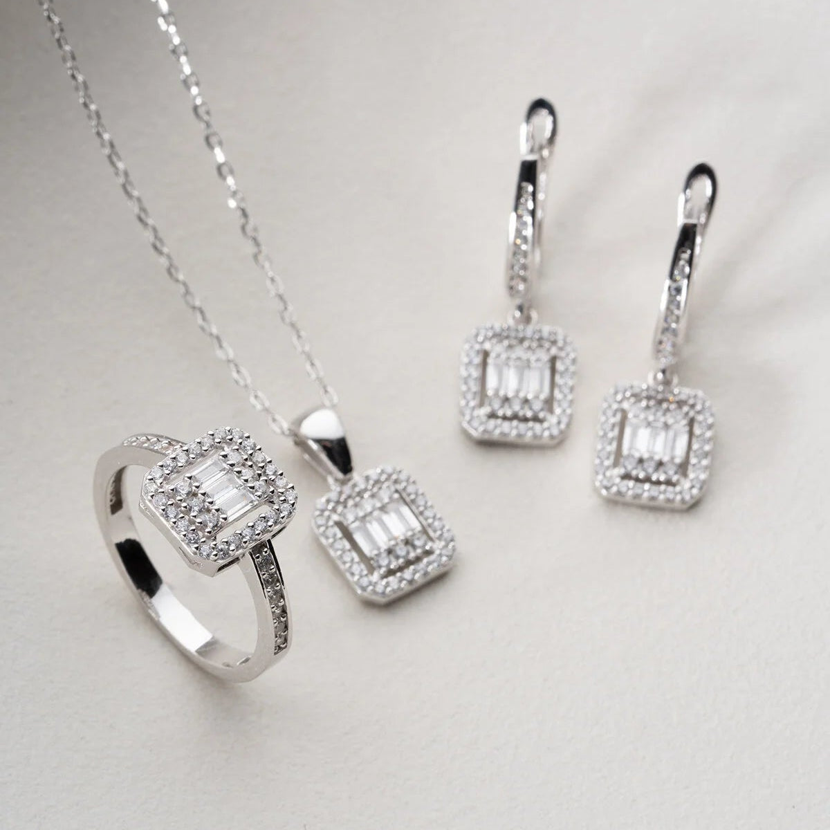 Crystal Époque Zilveren Set met Baguette Zirkonia