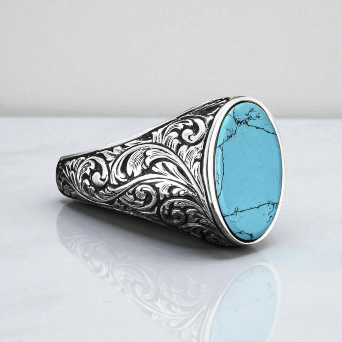 Zilveren Herenring met Ovale Turquoise Steen – Handgemaakt Design