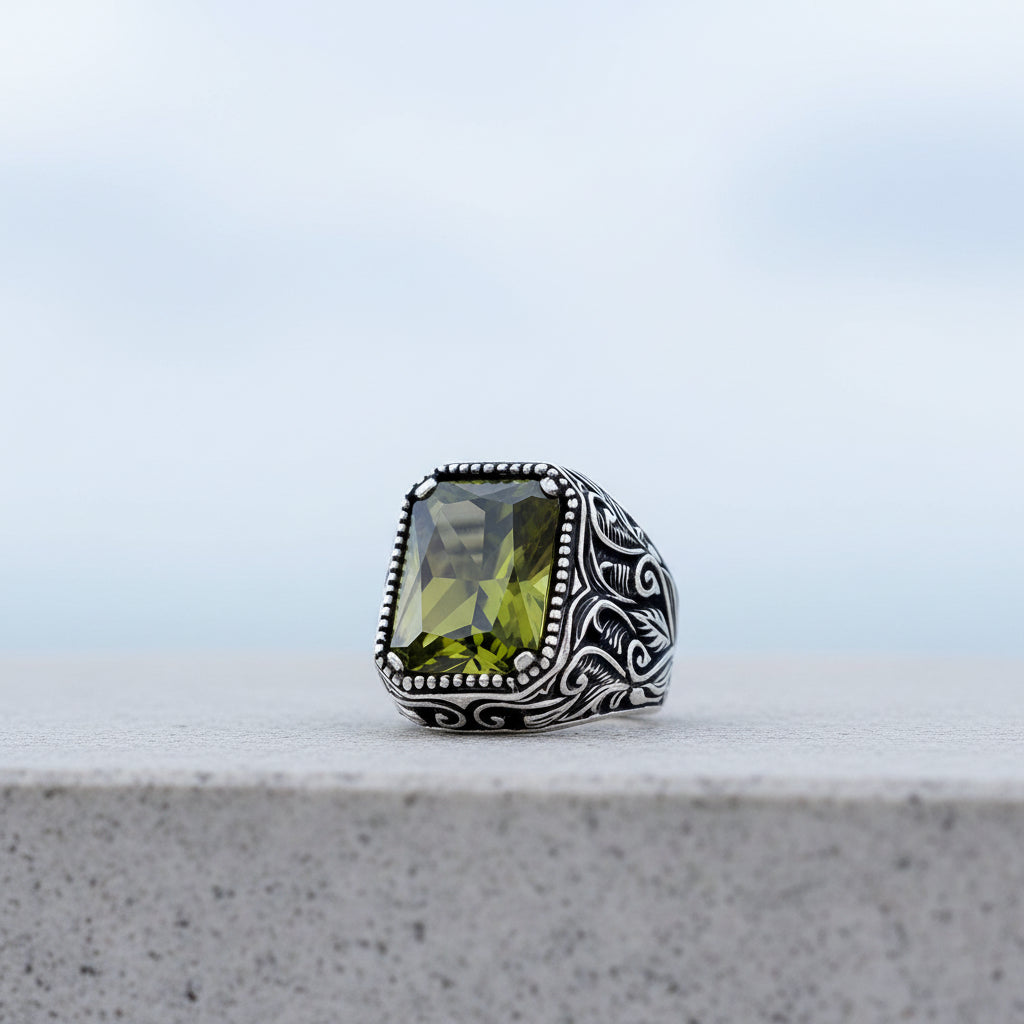 925 Sterling Zilveren Herenring met Khaki Zirkoon Steen