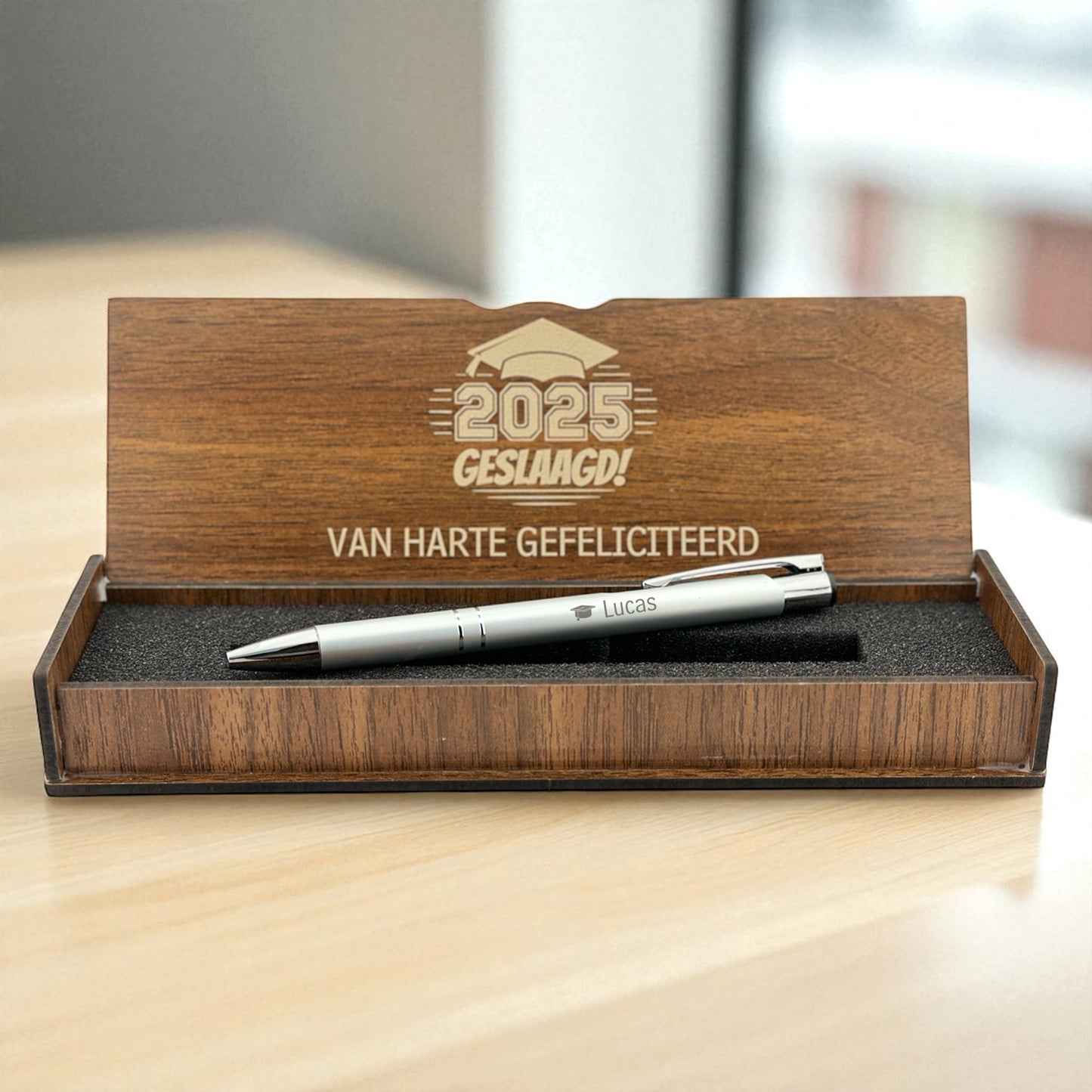 Persoonlijk Gegraveerde Balpen in Houten Doos - Geslaagd Cadeau