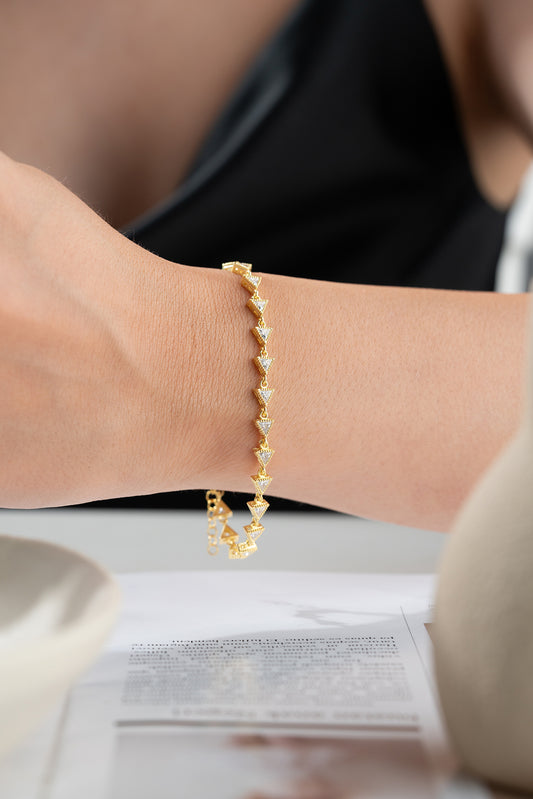 Driehoek Vormige Armband met Goud Verguld & Zirkonia