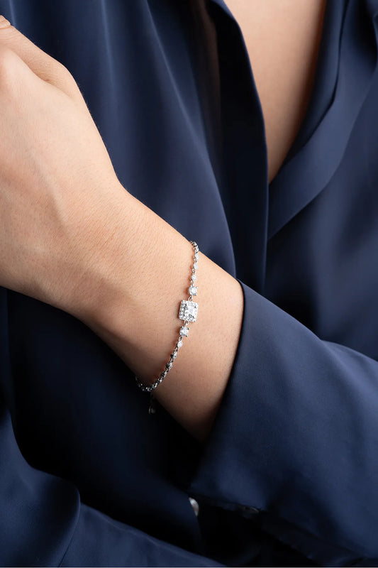 925 Sterling Zilveren Armband met Vierkante Steen en Pavé Design