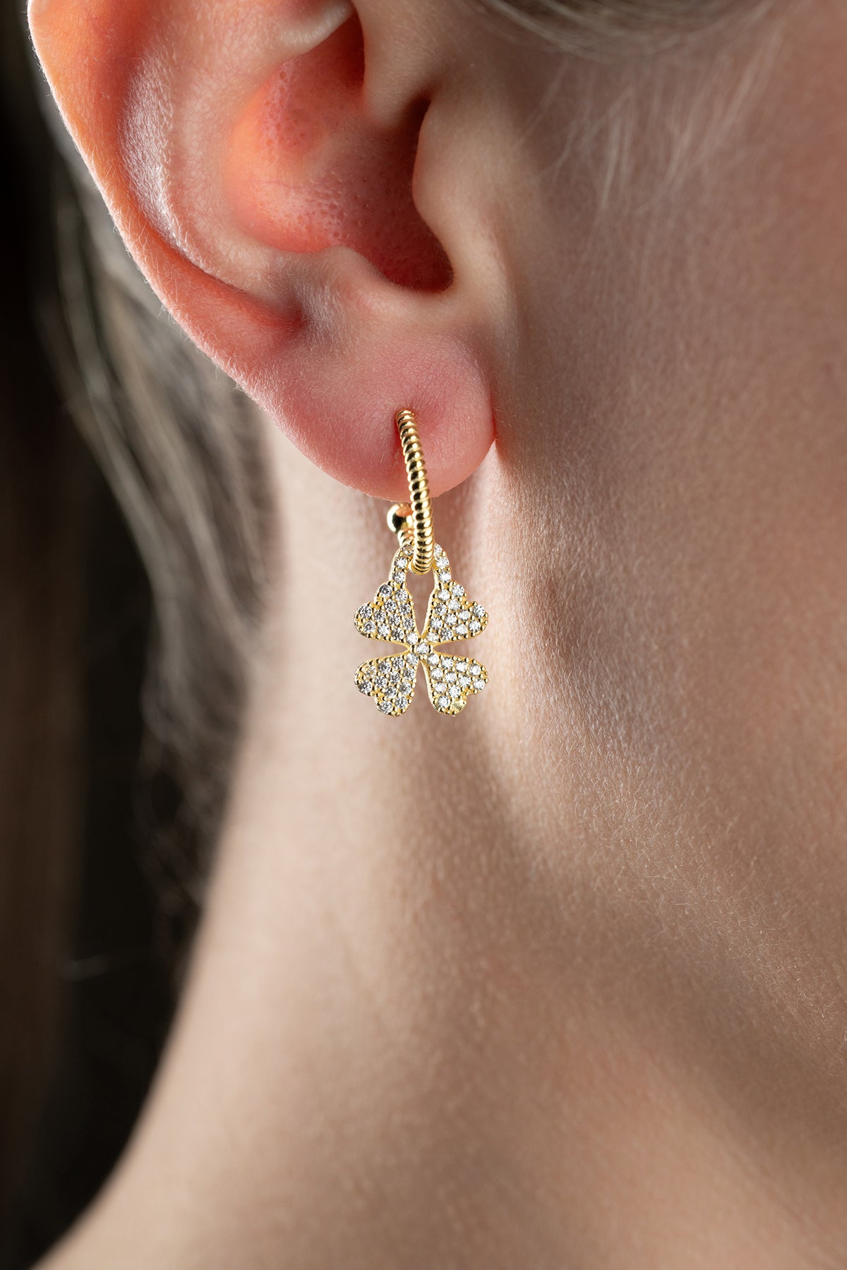 Cloversvier earrings with stones