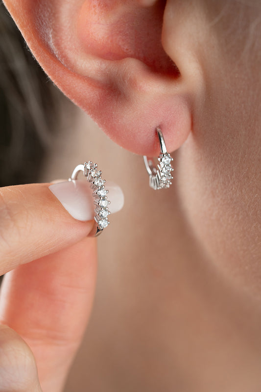 Silver earrings with sparkling Zirconia