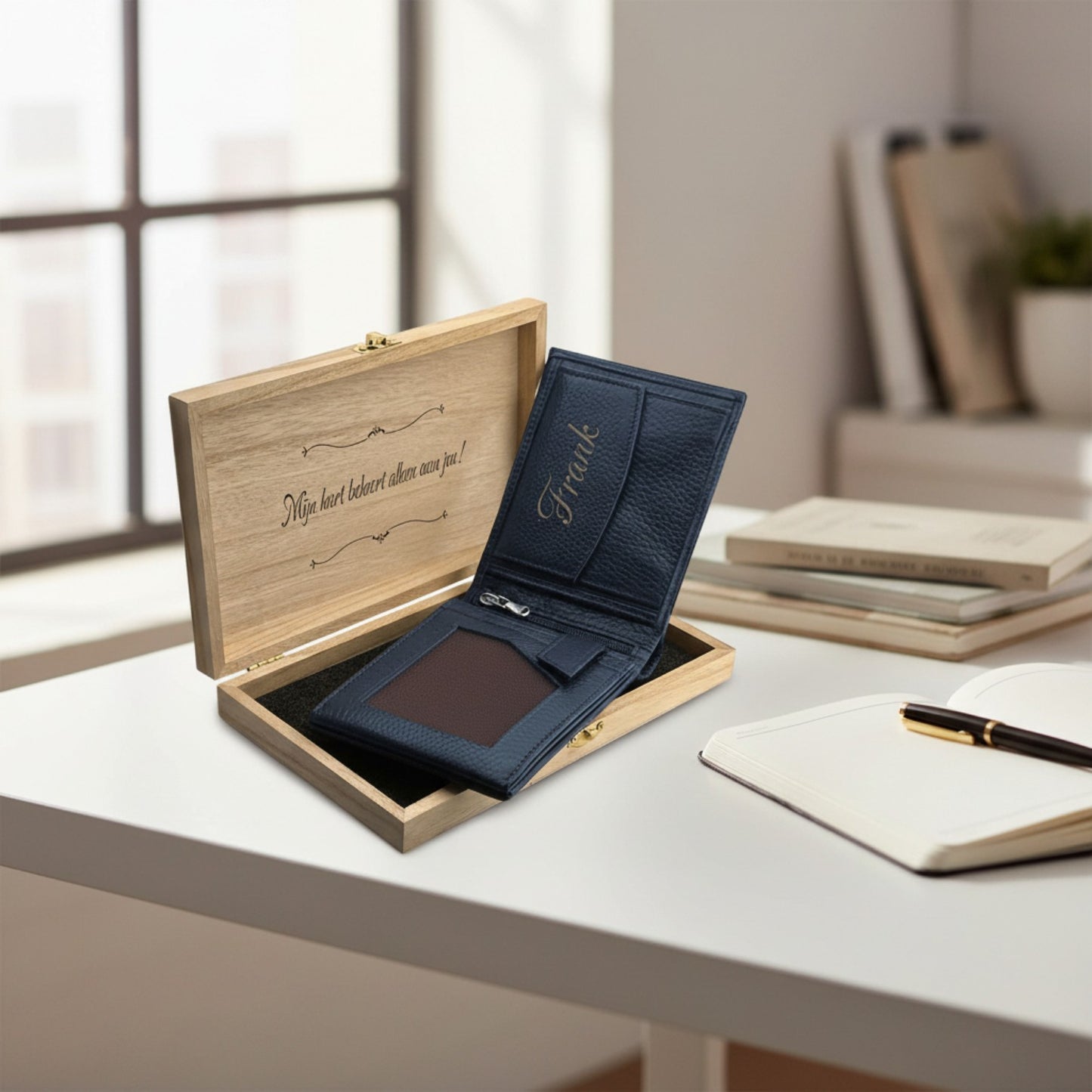 Donker Blauwe Leren Portemonnee Met Naam BLW050-L