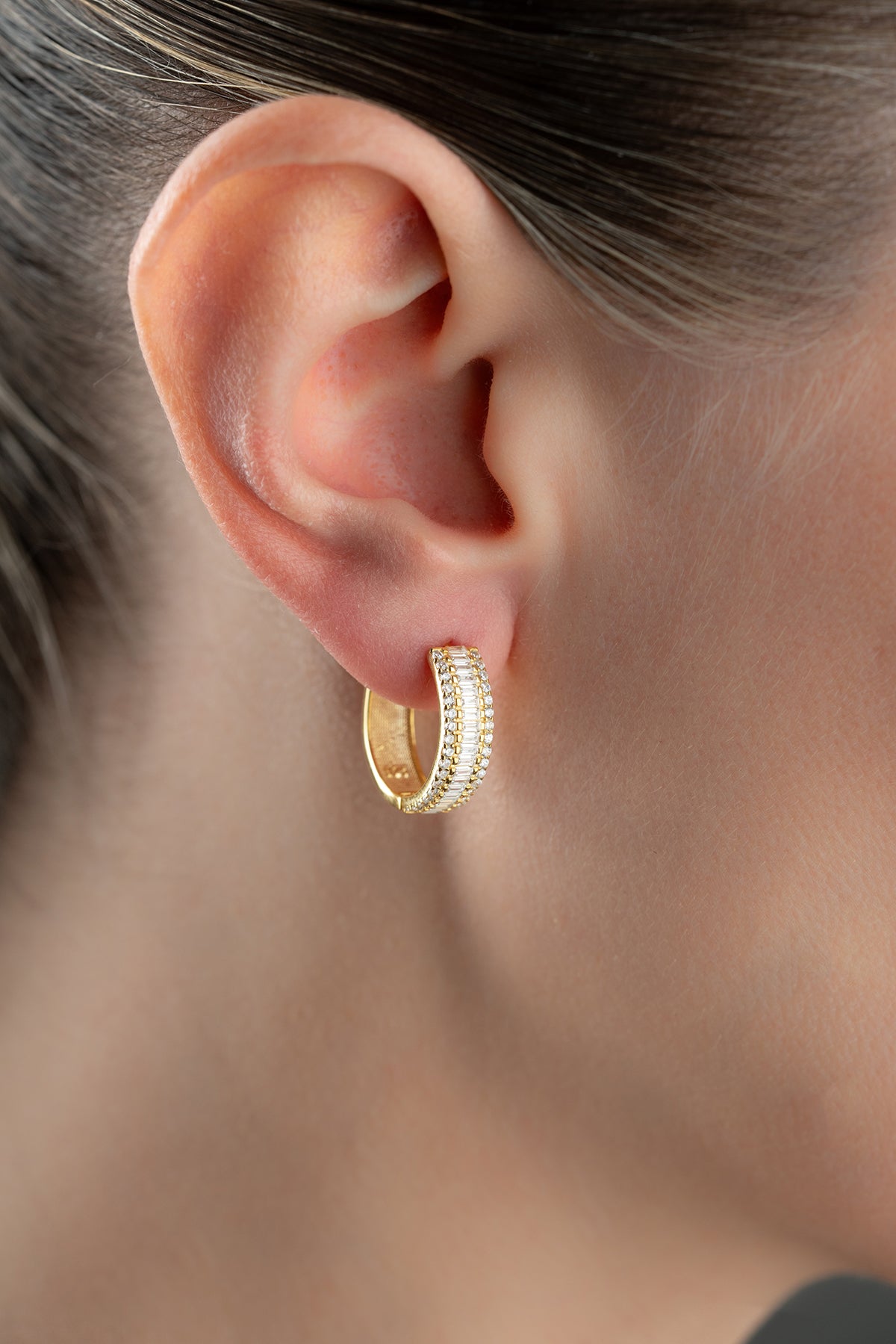 Baguette Glow - Elegant earrings with baguette stones