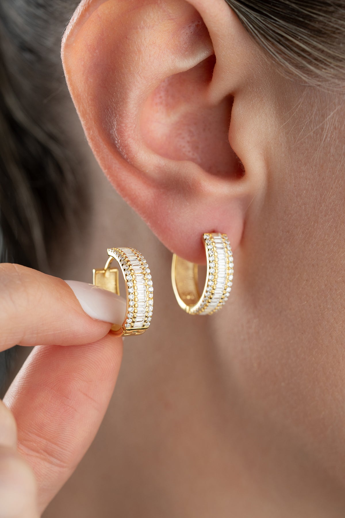 Baguette Glow - Elegant earrings with baguette stones