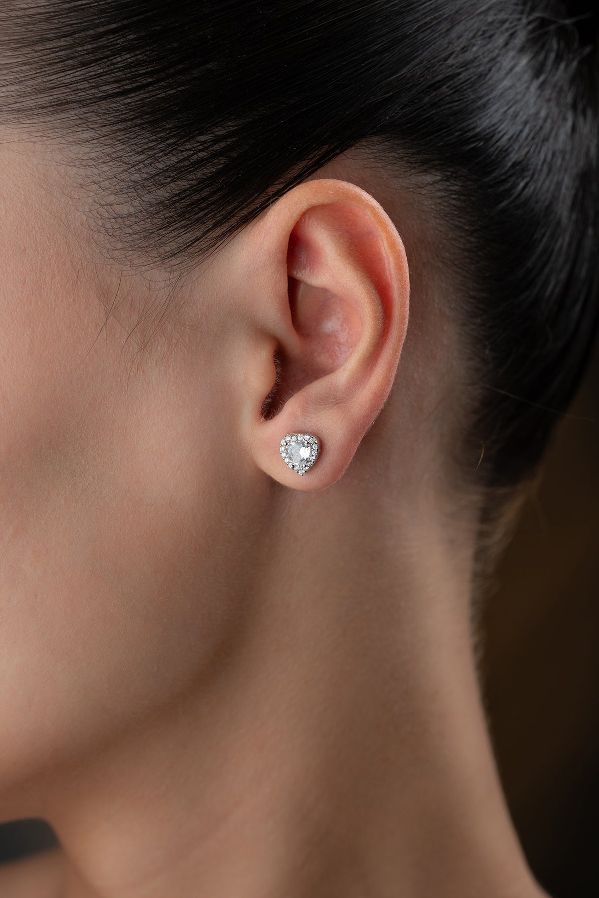 Stud Earrings with Heart and Zirconia
