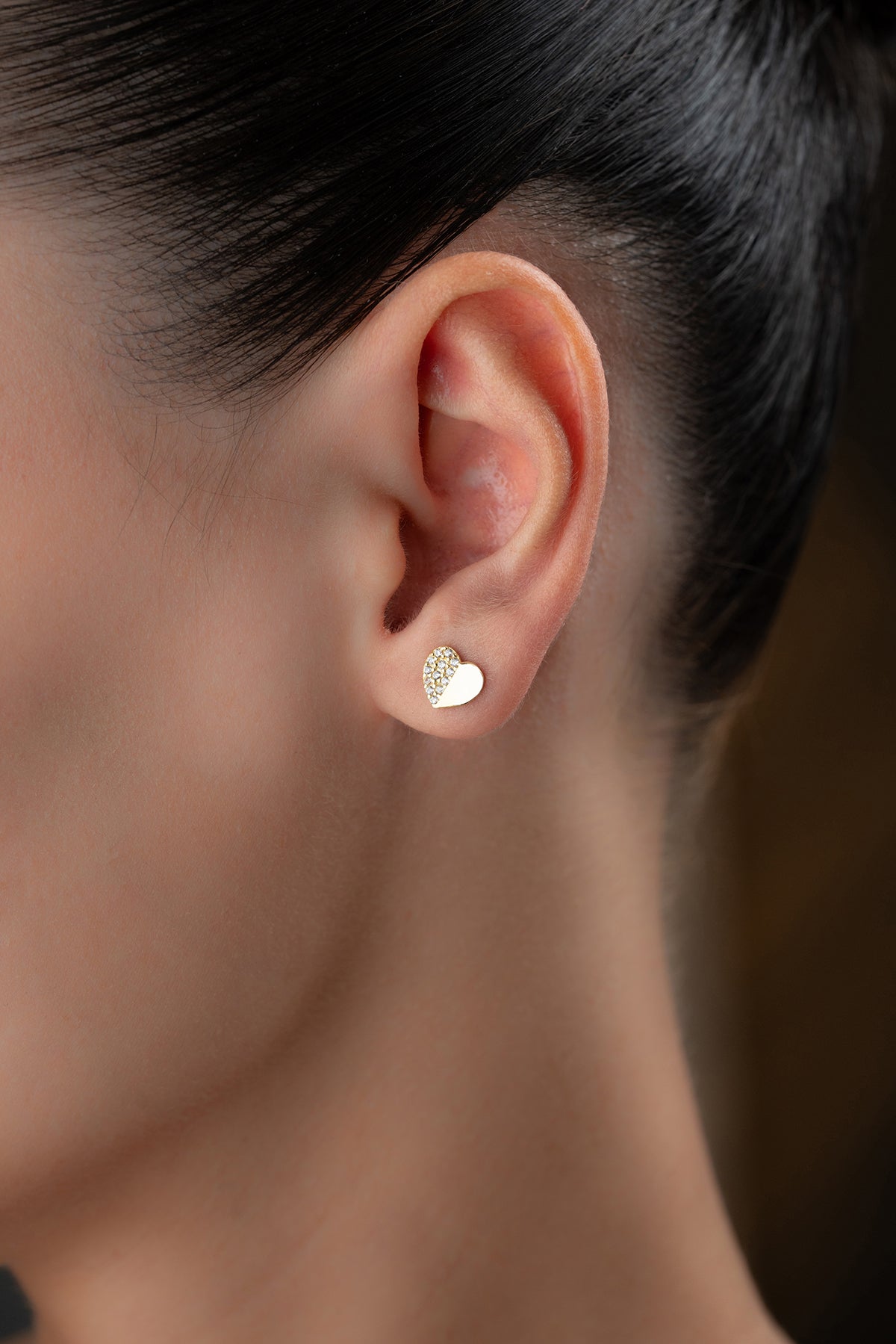Minimalist Stud Earrings with Heart Shape