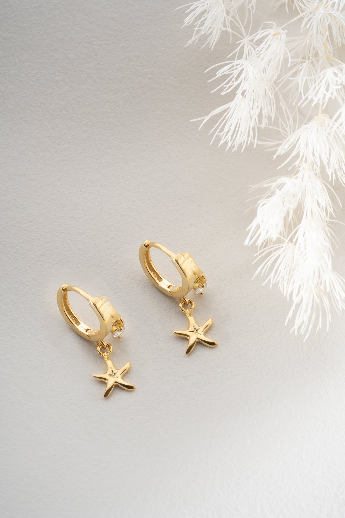 Earrings with Starfish and Zirconia Stone