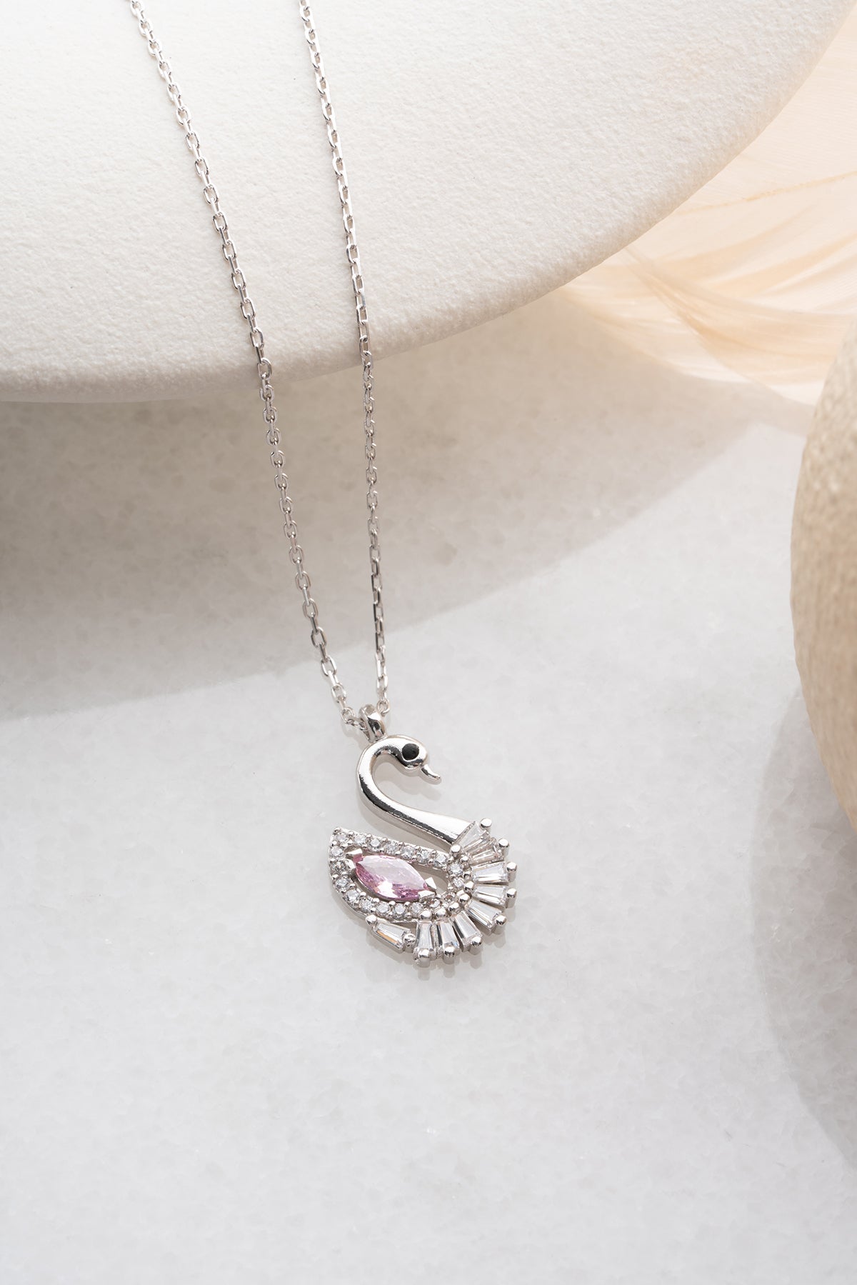 Zwaan Ketting met Roze Zirkonia | 925 Zilver