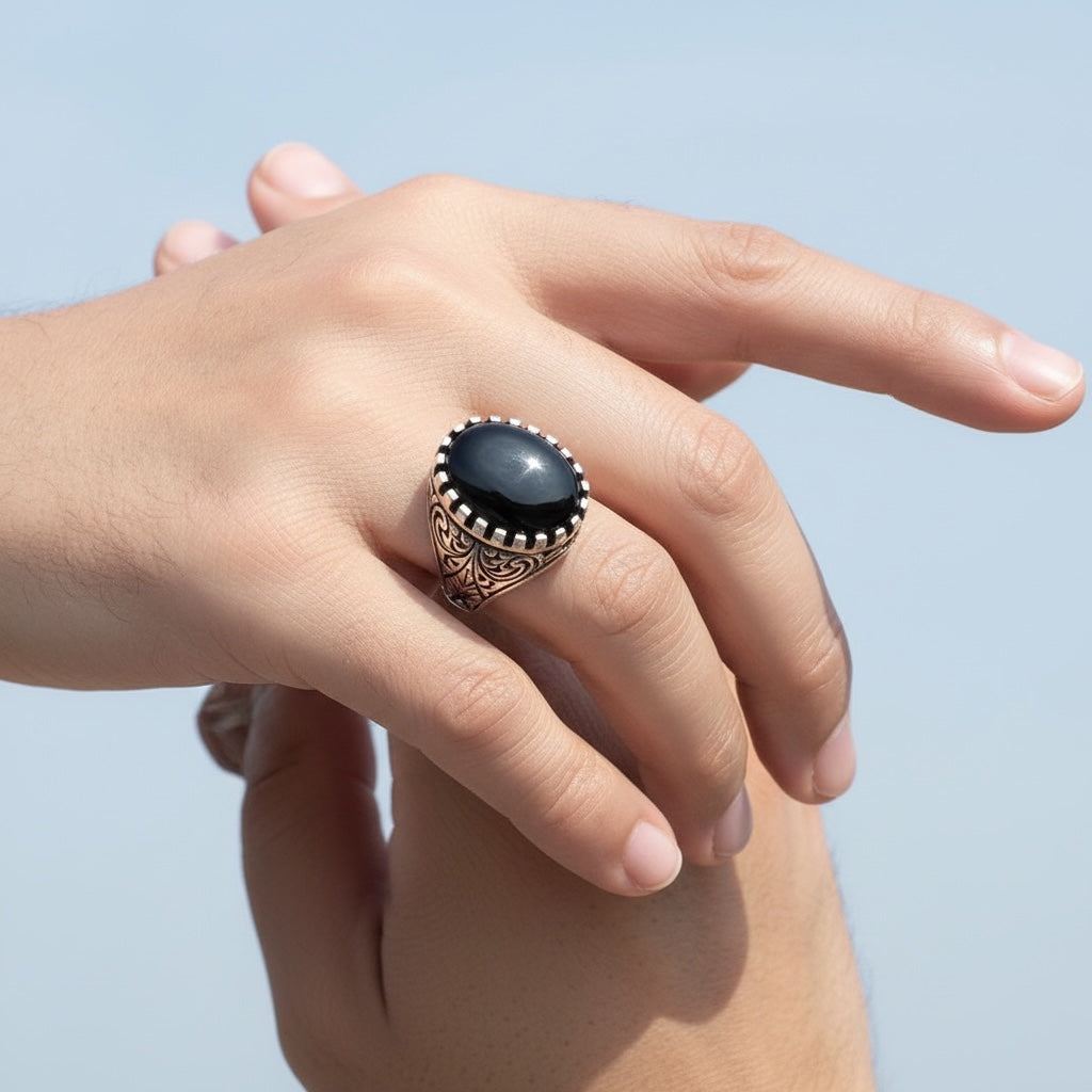 Silbermännerring mit Onyx