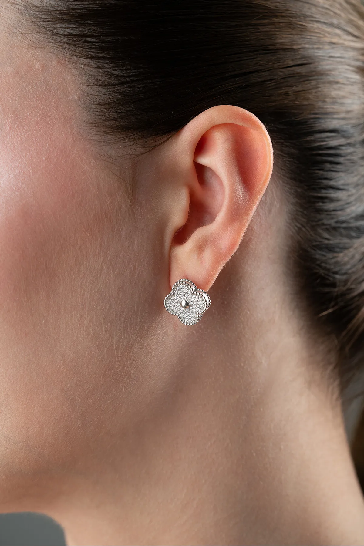 Klavertjevier Oorbellen – 925 Zilver (Wit)
