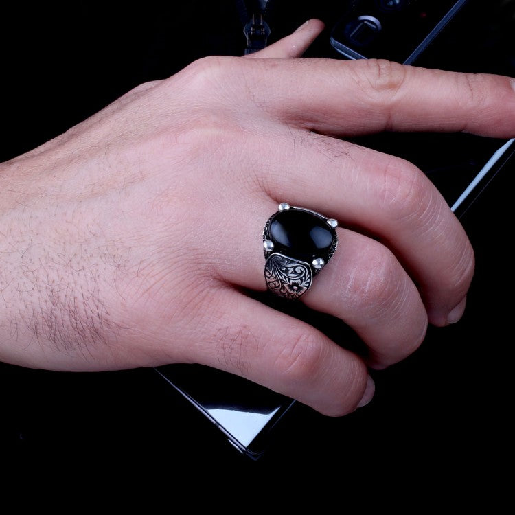 Silver men's ring with Onyx