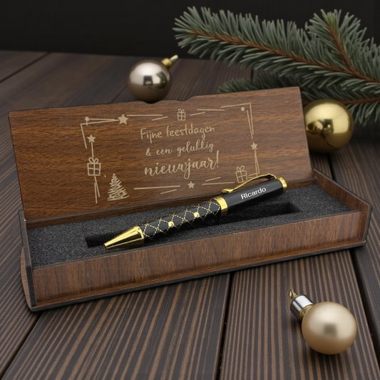Kerstcadeau Deluxe – Balpen met Naam & Houten Giftbox